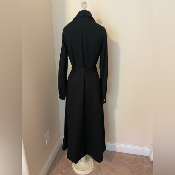 Elegant Black Wrap Dress - Picture 2 of 4